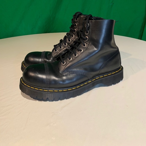 Dr. Martens Other - Dr Martens air-wairy black boots